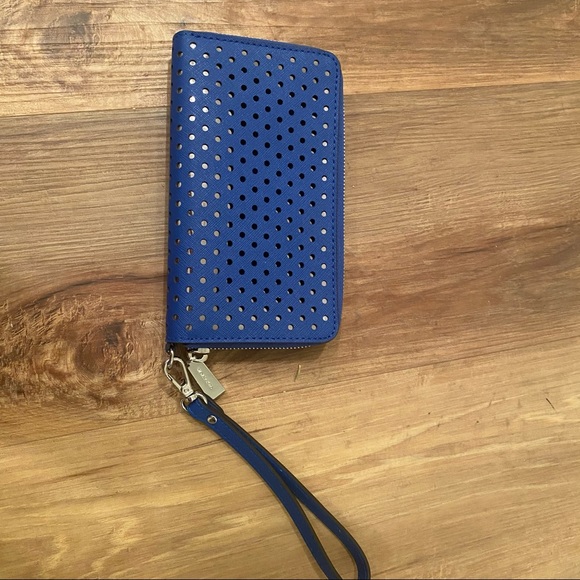 Michael Kors Wristlet Wallet - Picture 2 of 3